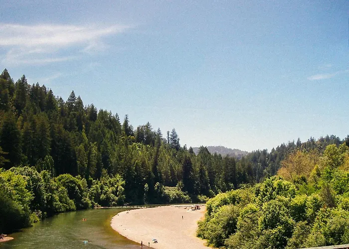 Johnson\'S Beach Cabins And Campground